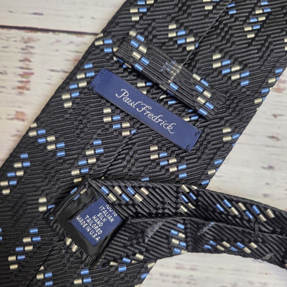 Paul Frederick 100% Italian Silk Tie Black Zigzag Blue Squares 3.75x65 USA Made